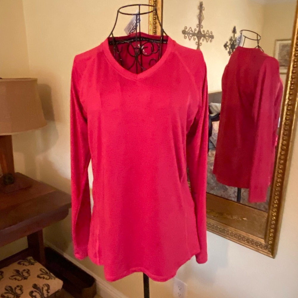 Women's hot pink Long Sleeve Top